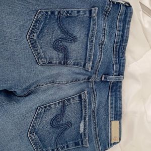 AG size 26 jeans the leggings ankle ripped look